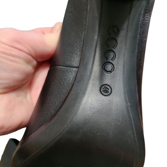 Ecco black leather studded heels Sz 9 (40) - Picture 5 of 7